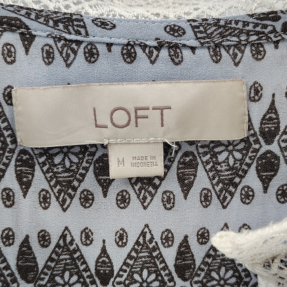 LOFT Blouse Women's Size Medium Blue V-Neck Brocode Lace Long Sleeve - Picture 2 of 5